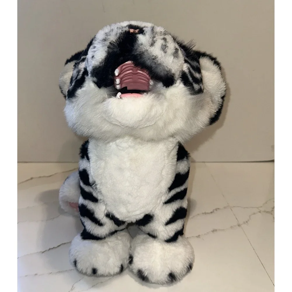 FurReal ivory white tiger playful roaring Hasbro 2017 Last One RARE